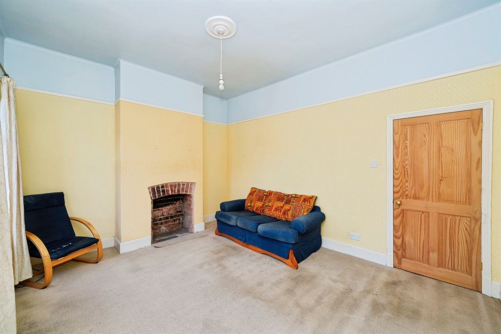 Property photo 2 of 15