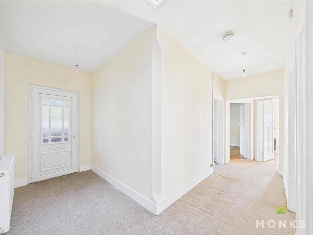 Property photo 2 of 13 Wahjyv7Iiei43Nlin8Sxnq.Jpg