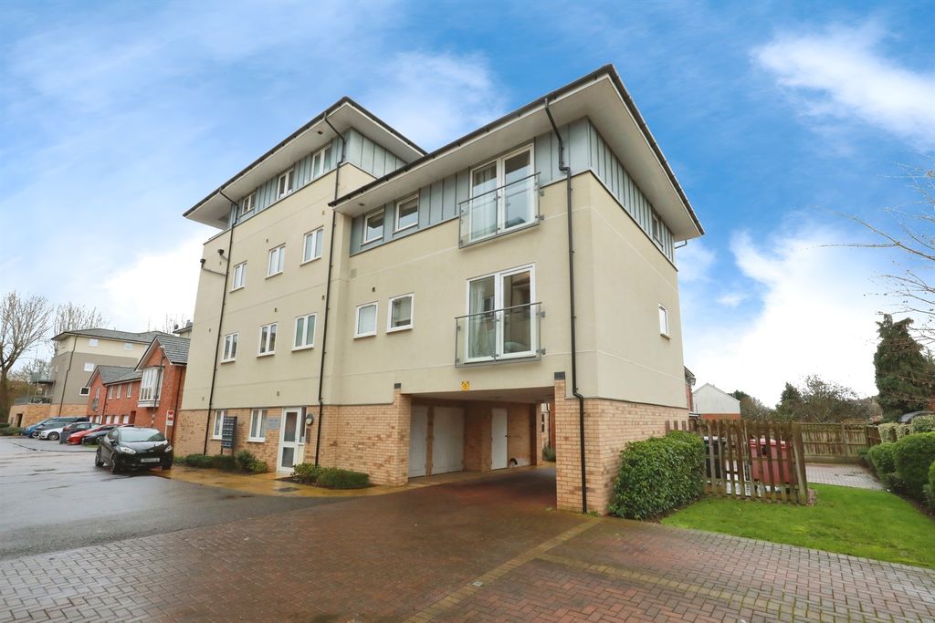 Property photo 1 of 13