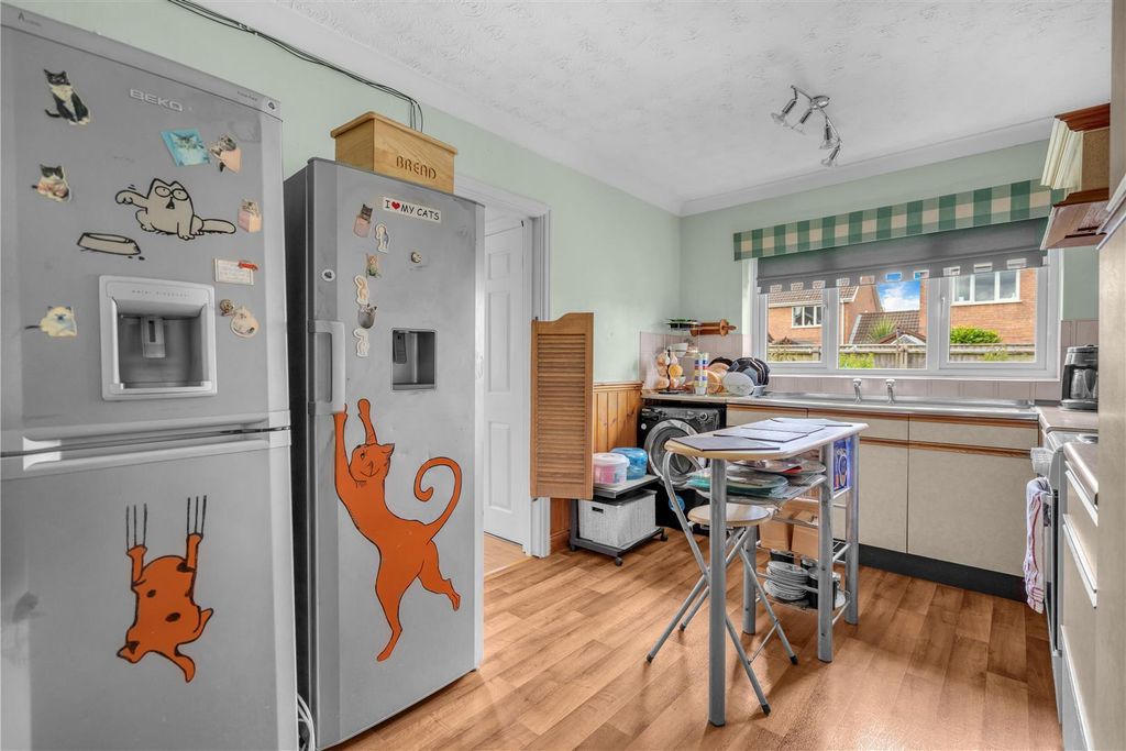 Additional image 8 of 3 bed detached bungalow for saleChadwell Springs, Waltham, Grimsby DN37