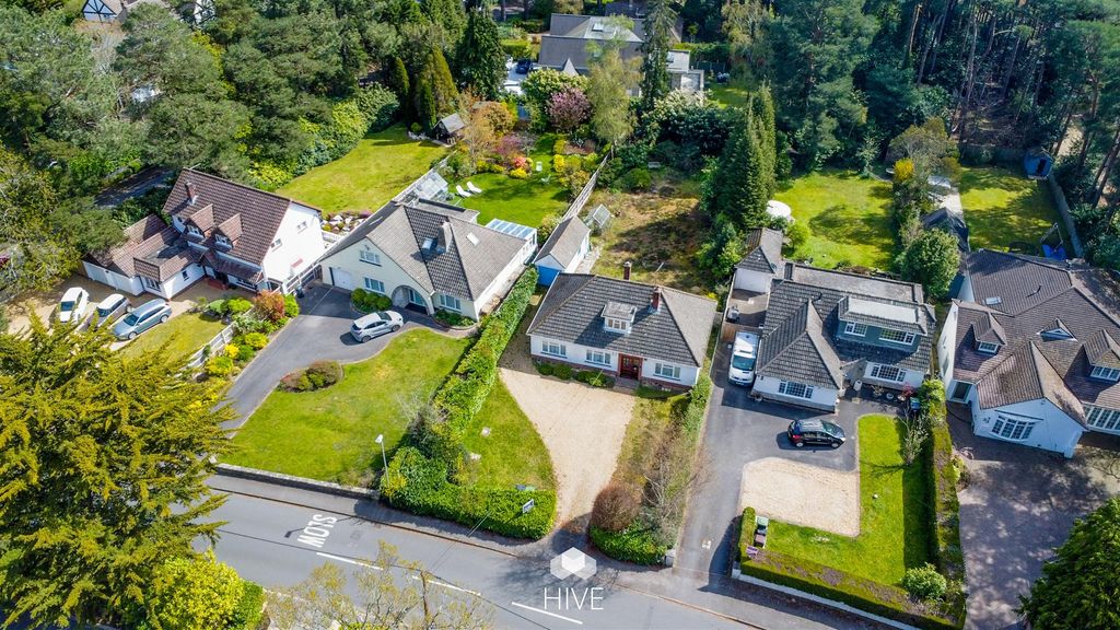 Property photo 2 of 30