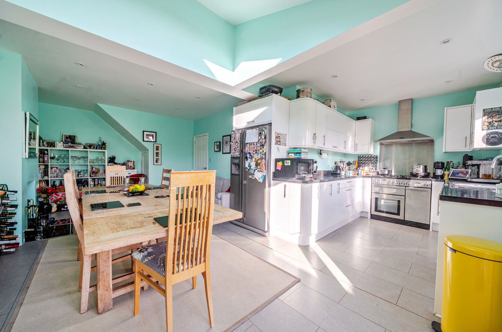 Property photo 3 of 19 1420372-14-69A70c...