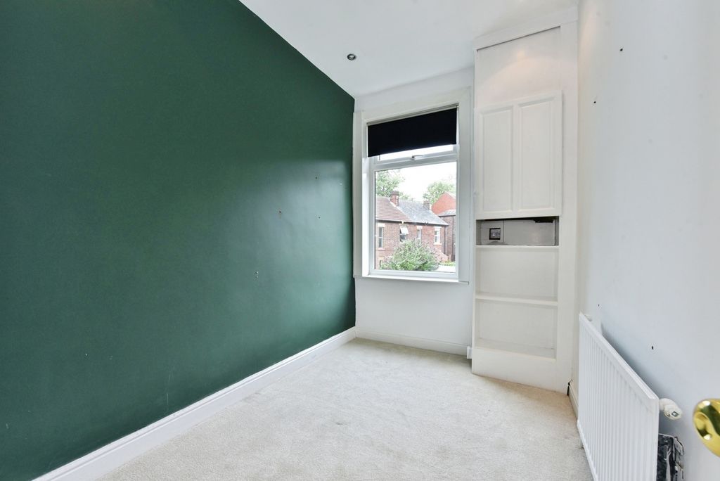 Property photo 2 of 12 Pbox-Img.Jpg