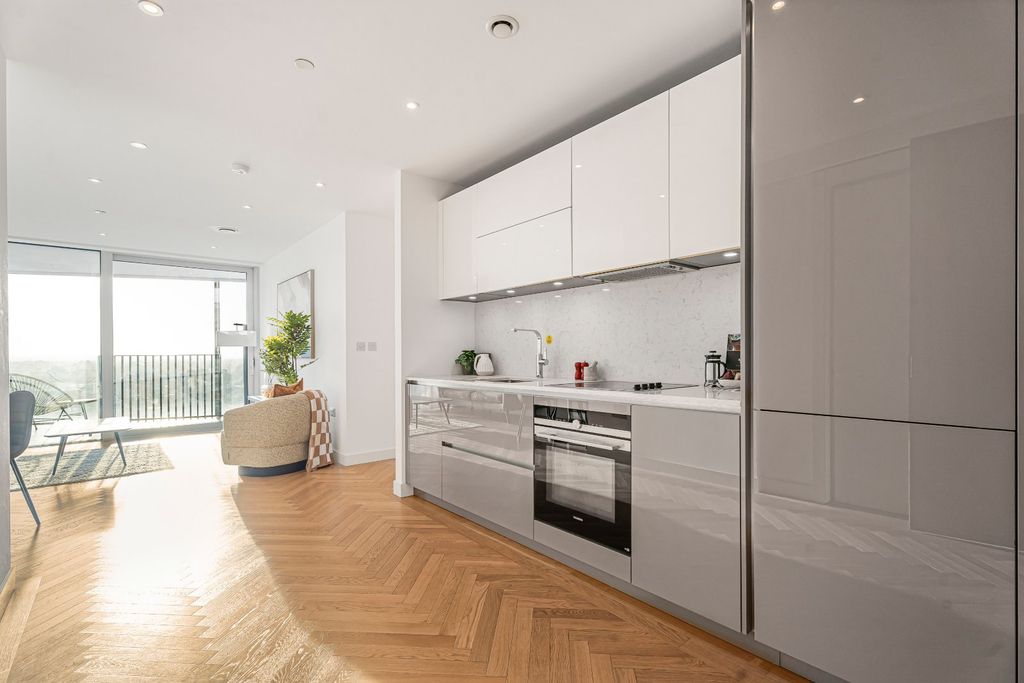 Property photo 1 of 25