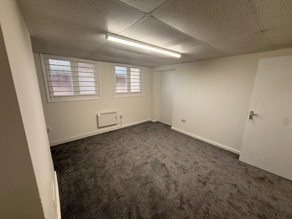 Property photo 2 of 4 An Office Room