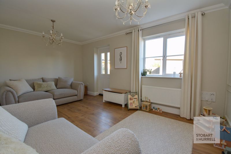 Property photo 3 of 21 Lounge