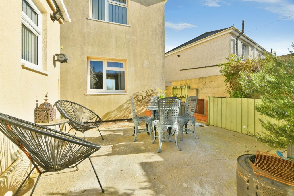 Property photo 3 of 20