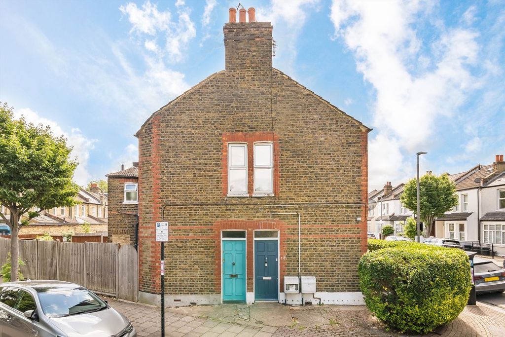 Property photo 2 of 10