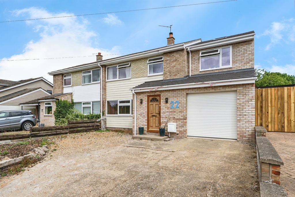 Property photo 1 of 22
