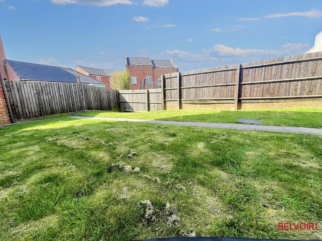 Property photo 3 of 28