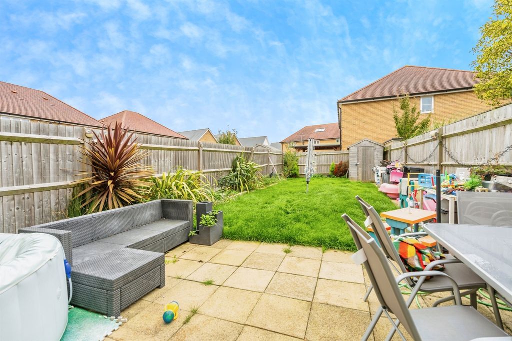 Property photo 2 of 13