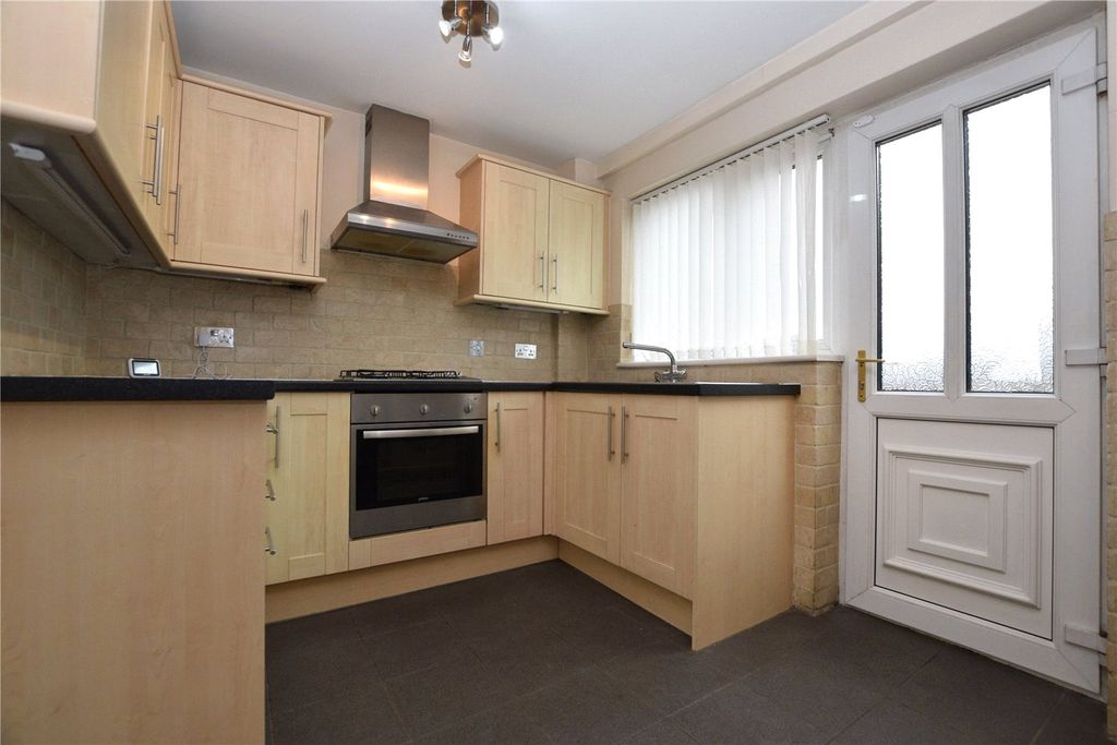 Property photo 3 of 11 Picture No. 05