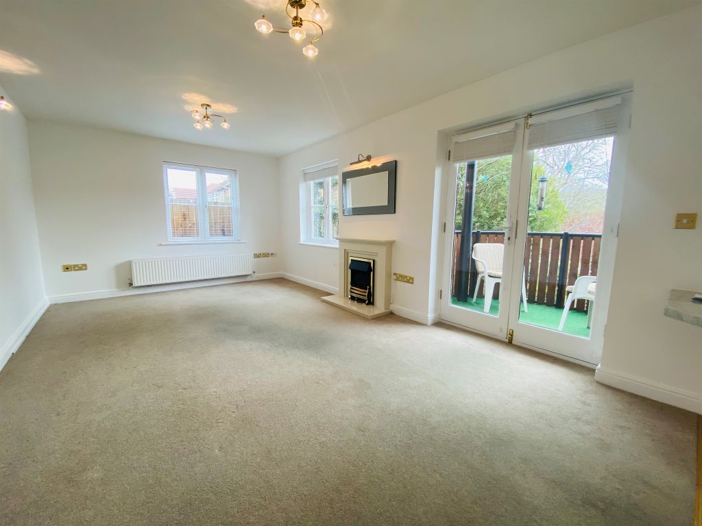 Property photo 3 of 11