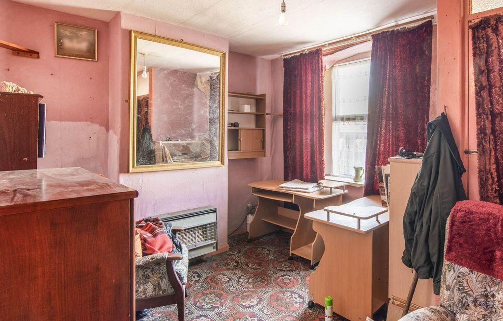 Property photo 3 of 10 Image 3