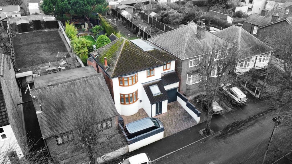 Property photo 1 of 40 4699451