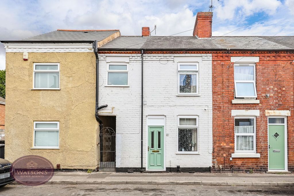 Property photo 1 of 17