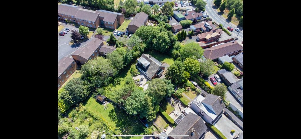 Property photo 3 of 37