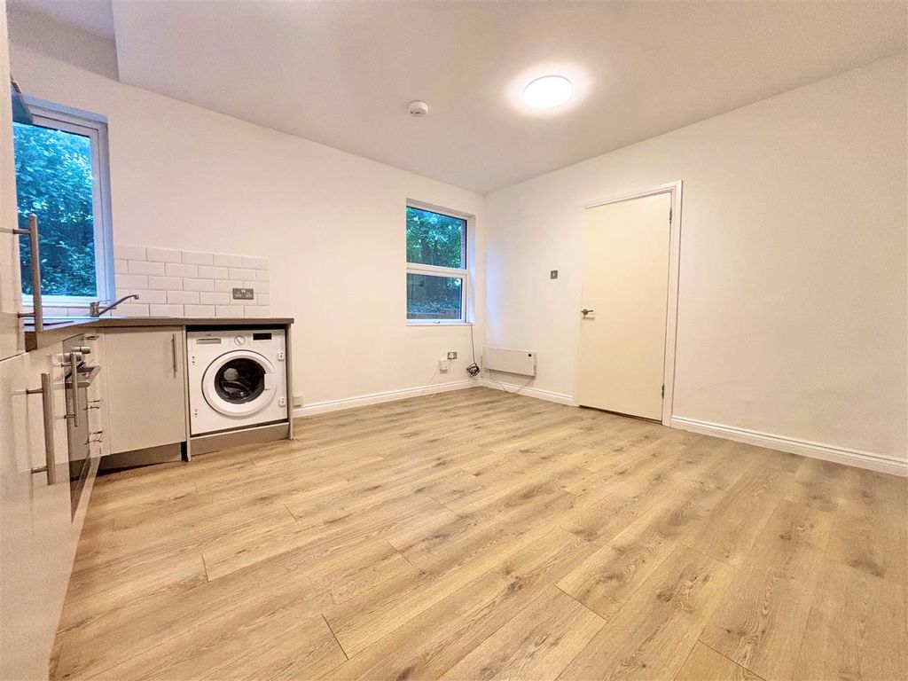 Property photo 3 of 8 Kitchen/Living/Dining Room
