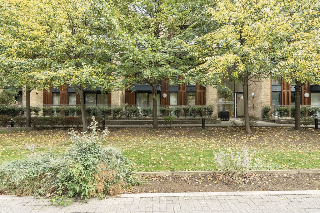 Property photo 3 of 14