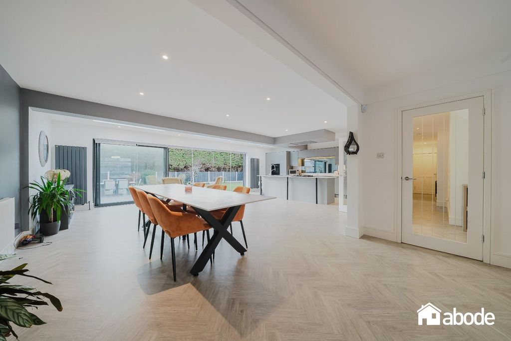 Property photo 2 of 45 Dsc01680-Hdr.Jpg