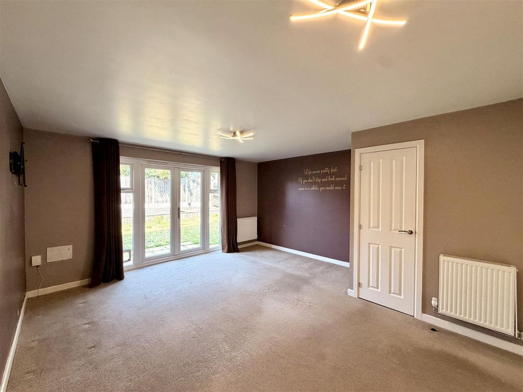 Property photo 3 of 14 3