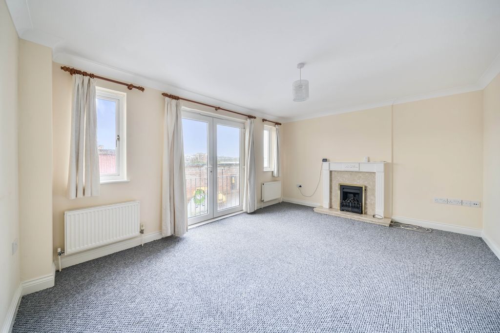 Property photo 3 of 21 1343812-12-68Ada88Addc3d