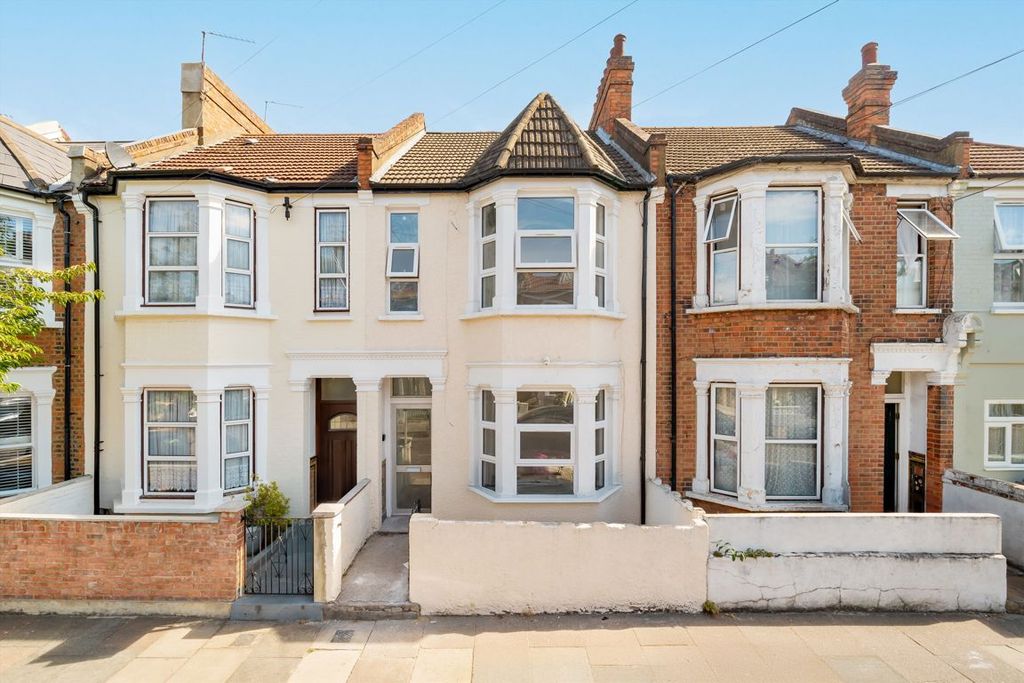 Property photo 1 of 8