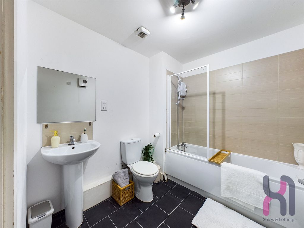 Property photo 3 of 4 Picture No. 01