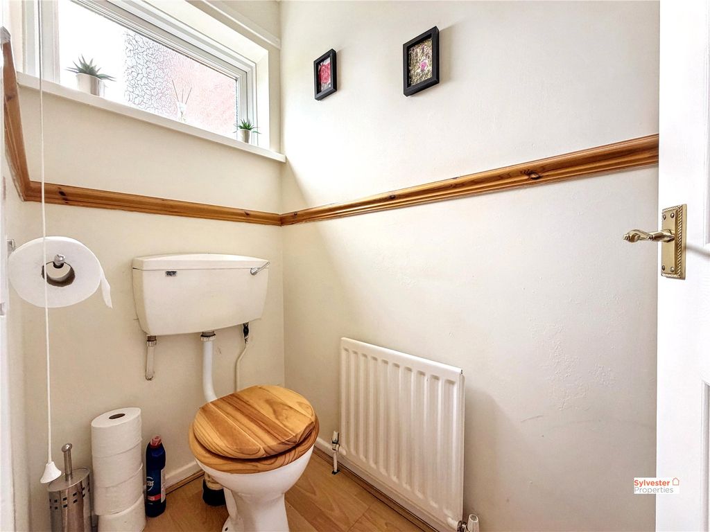 Property photo 3 of 21 Picture No. 17