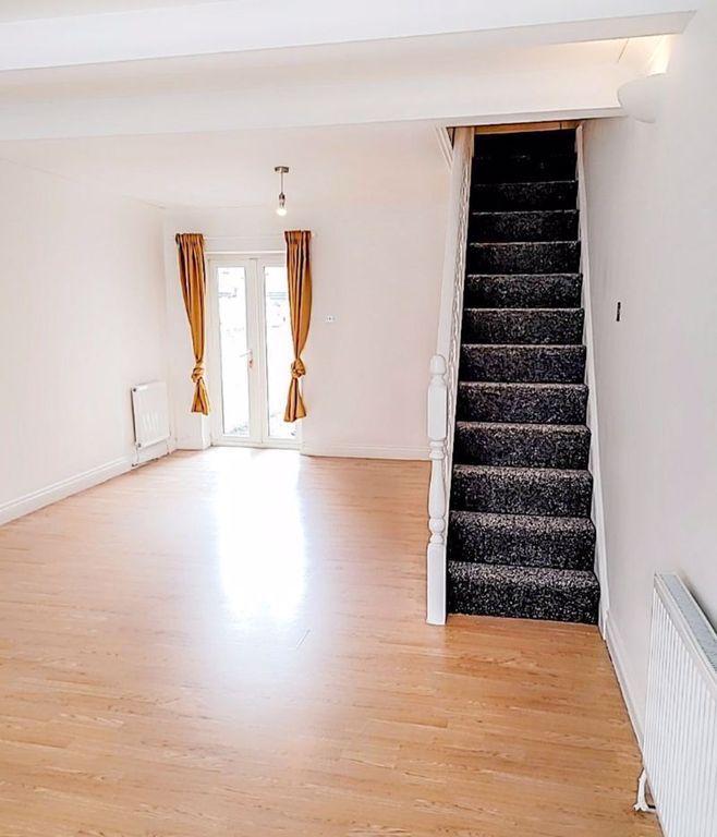 Property photo 2 of 20 Photo 2