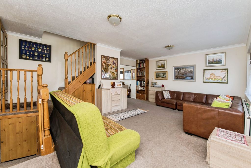 Property photo 3 of 17