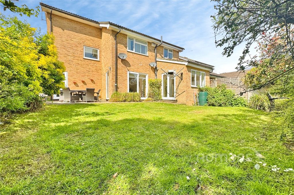 Property photo 2 of 20 Garden