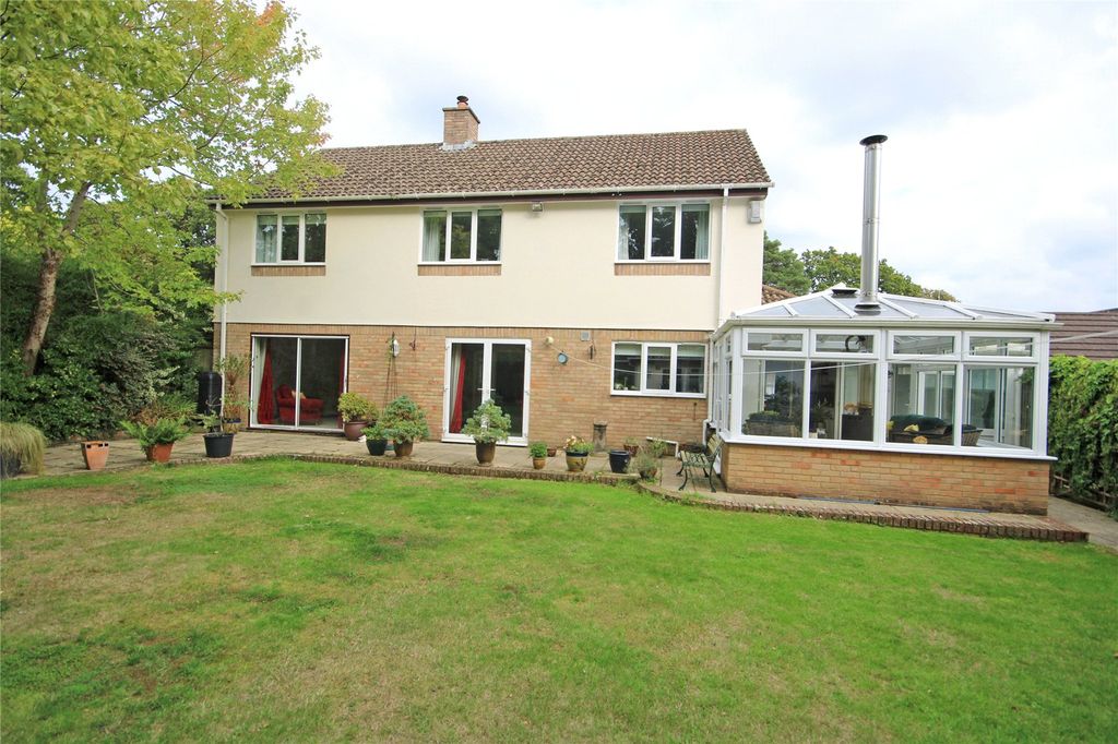 Property photo 1 of 18 Picture No. 12