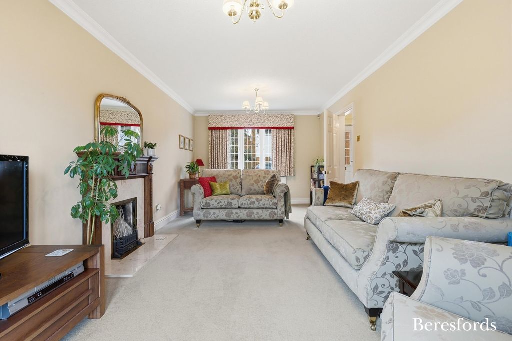 Property photo 3 of 19 Picture No. 71