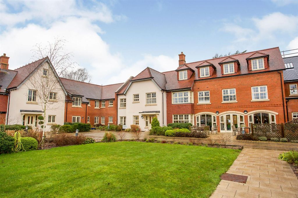 Property photo 1 of 25 Wykeham Court Photos (11).Jpg