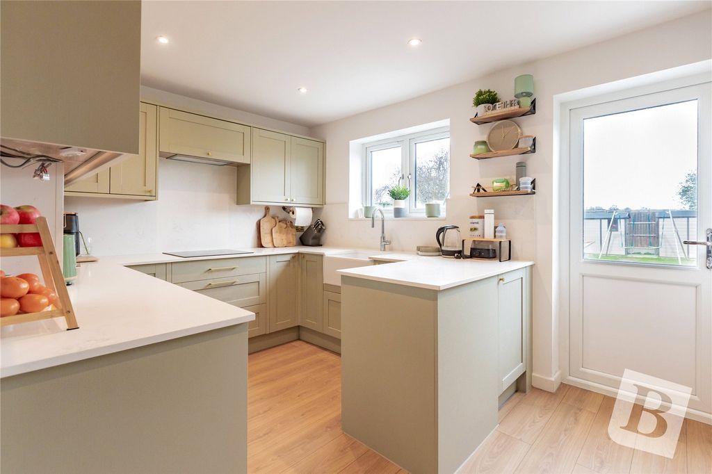 Property photo 1 of 16 Kitchen