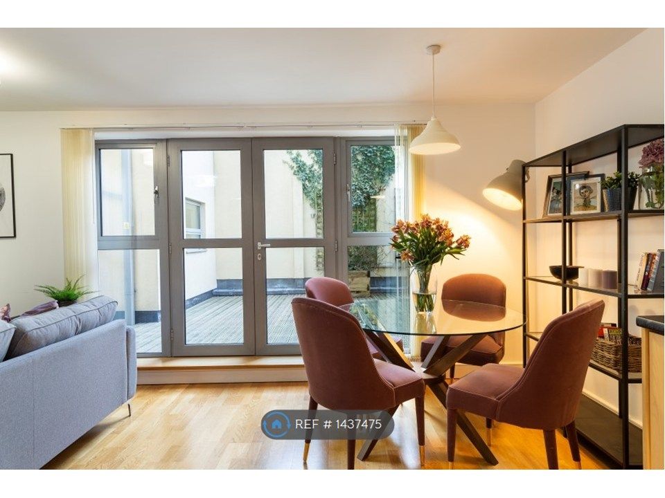 Property photo 2 of 12 Living/Dining