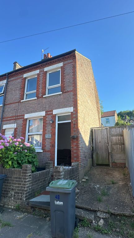 Property photo 1 of 12