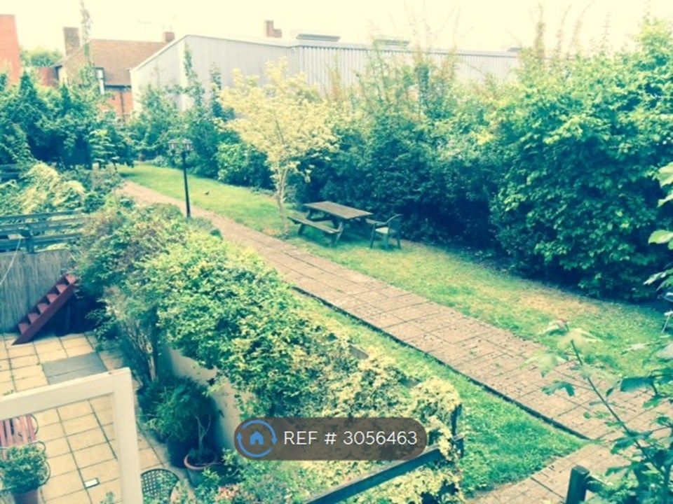 Property photo 2 of 7