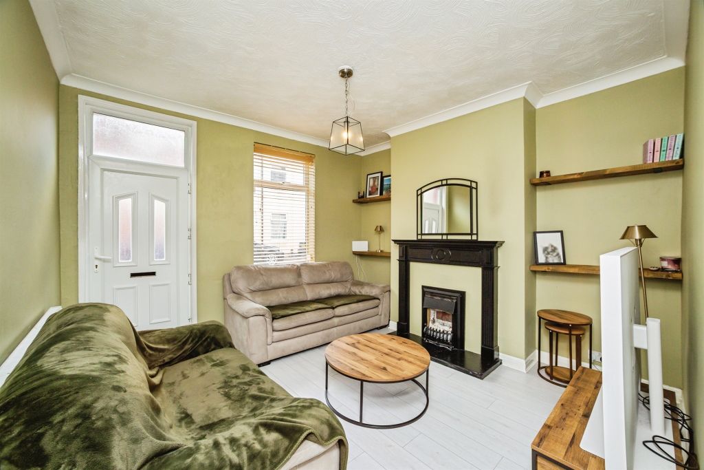 Property photo 2 of 17