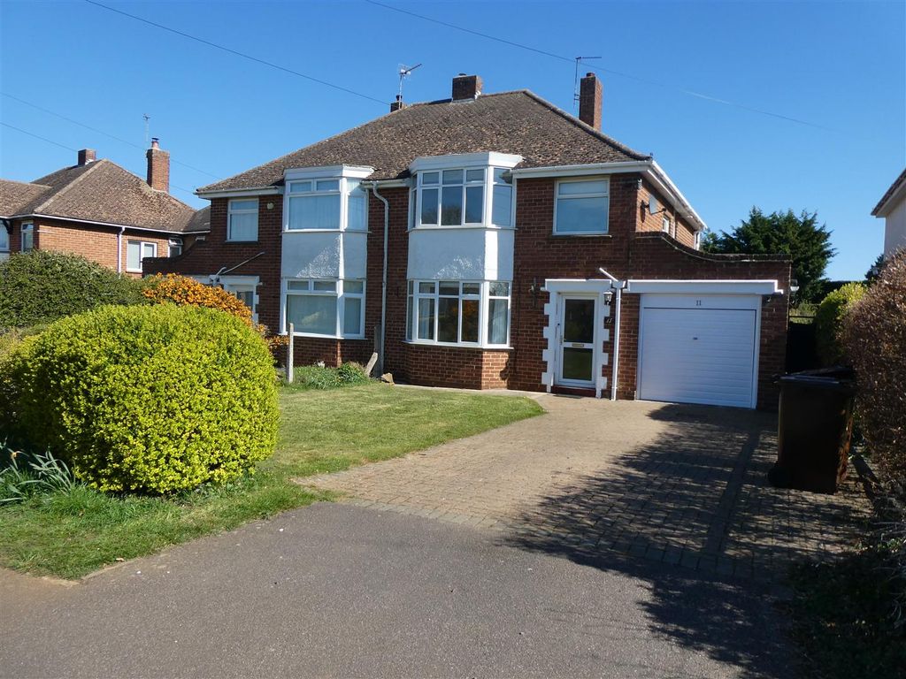 Property photo 1 of 7 P1150271.Jpg