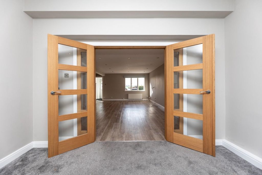 Property photo 1 of 18 5C5A1941.Jpg