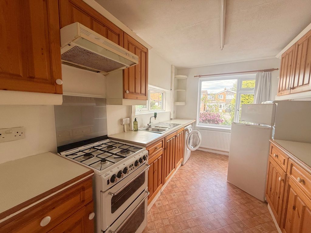 Property photo 2 of 12 Kitchen