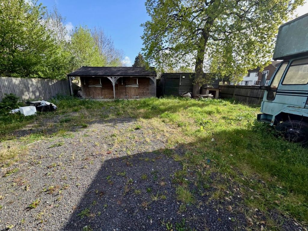 Property photo 1 of 5