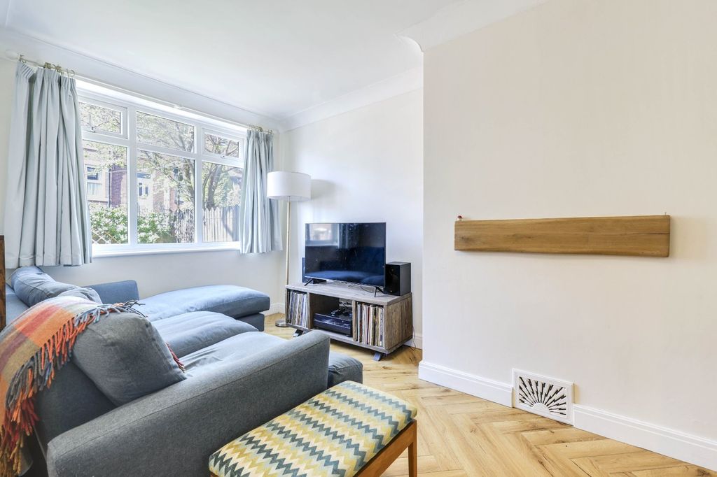 Property photo 3 of 14 Picture No. 07