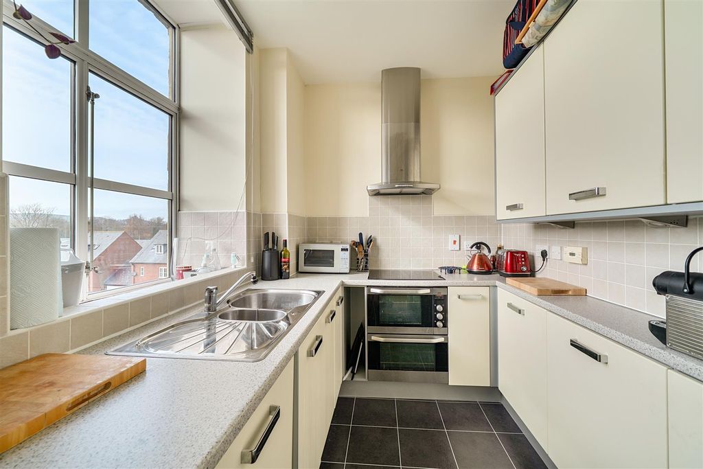 Property photo 3 of 17 1418845-18-699F2Ff64Cac3.Jpg