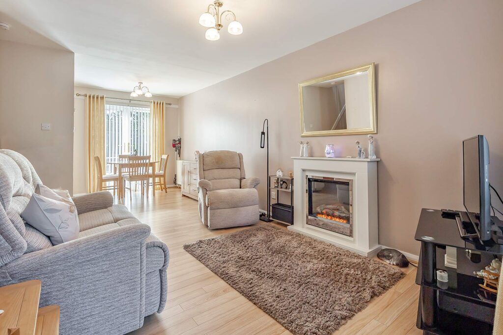 Property photo 3 of 23