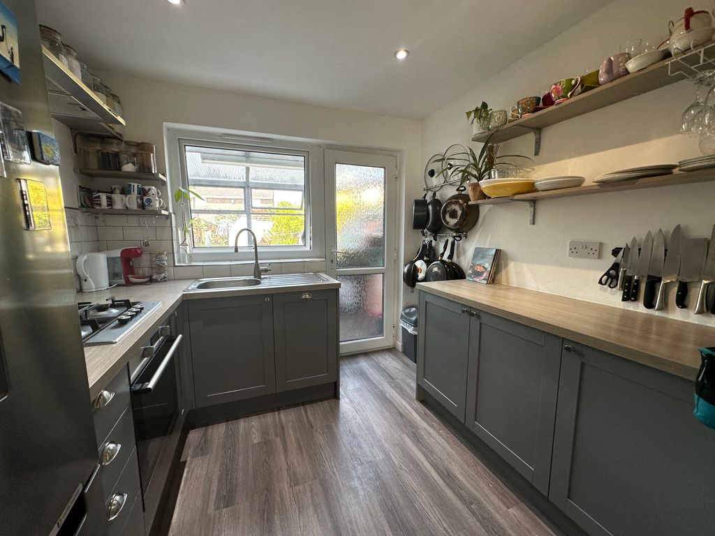 Property photo 3 of 21