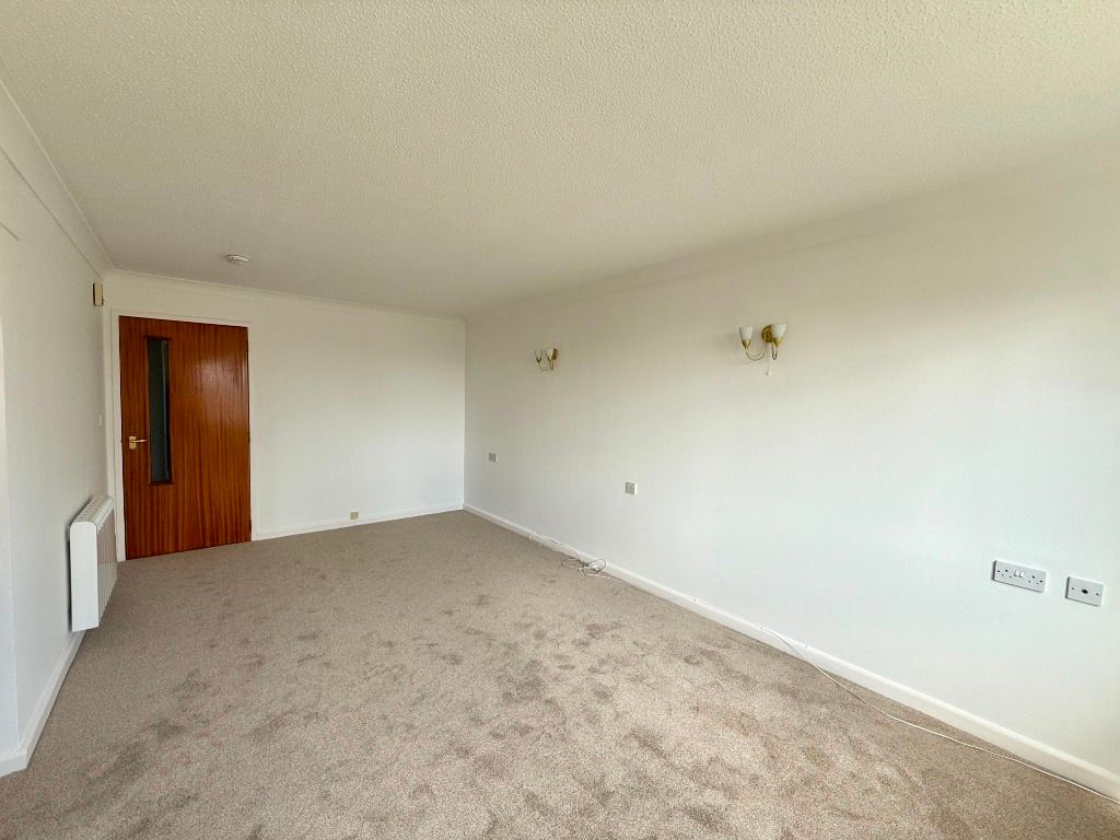 Property photo 3 of 17 Photo 3