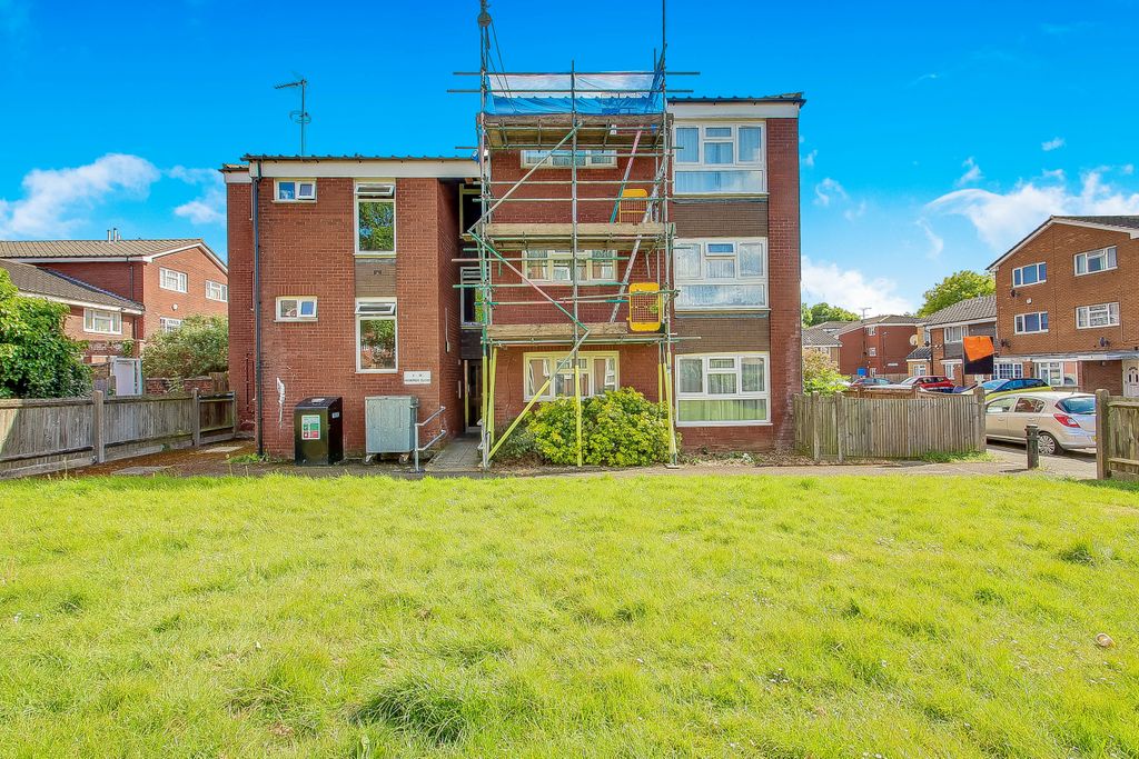 Property photo 1 of 6